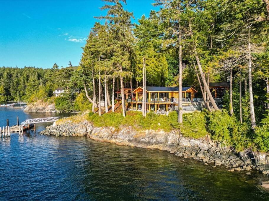 Willa Kingfisher Manor Sooke Zewnętrze zdjęcie