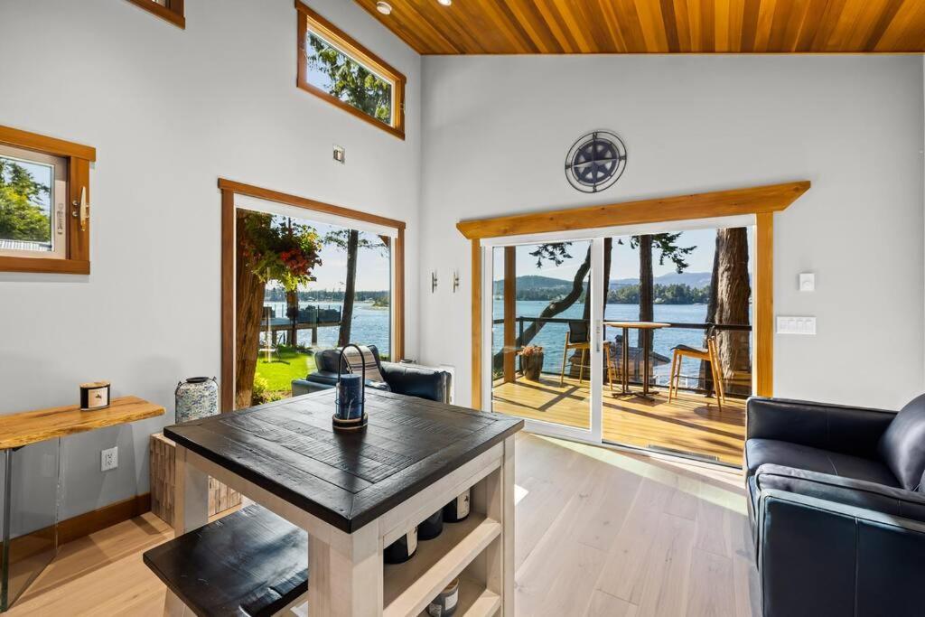 Willa Kingfisher Manor Sooke Zewnętrze zdjęcie