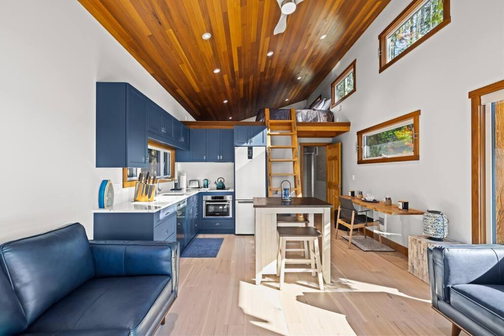 Willa Kingfisher Manor Sooke Zewnętrze zdjęcie