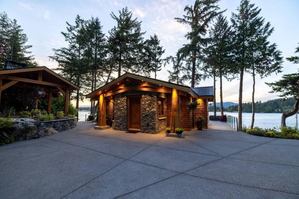Willa Kingfisher Manor Sooke Zewnętrze zdjęcie