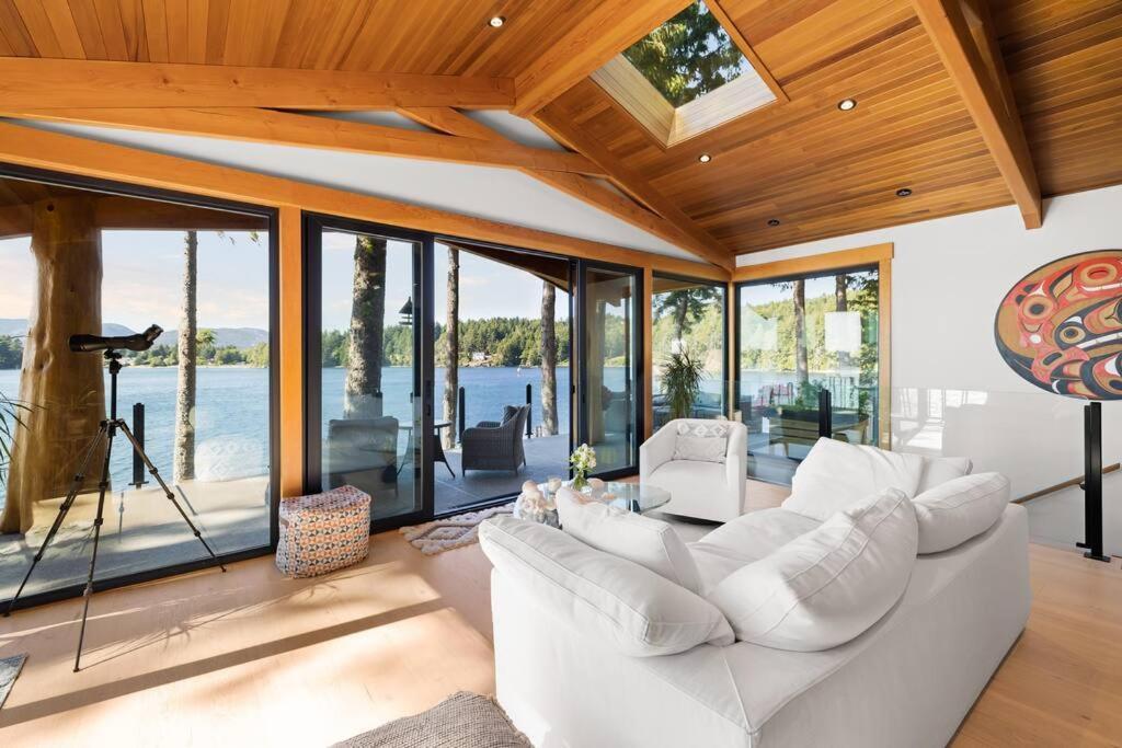 Willa Kingfisher Manor Sooke Zewnętrze zdjęcie