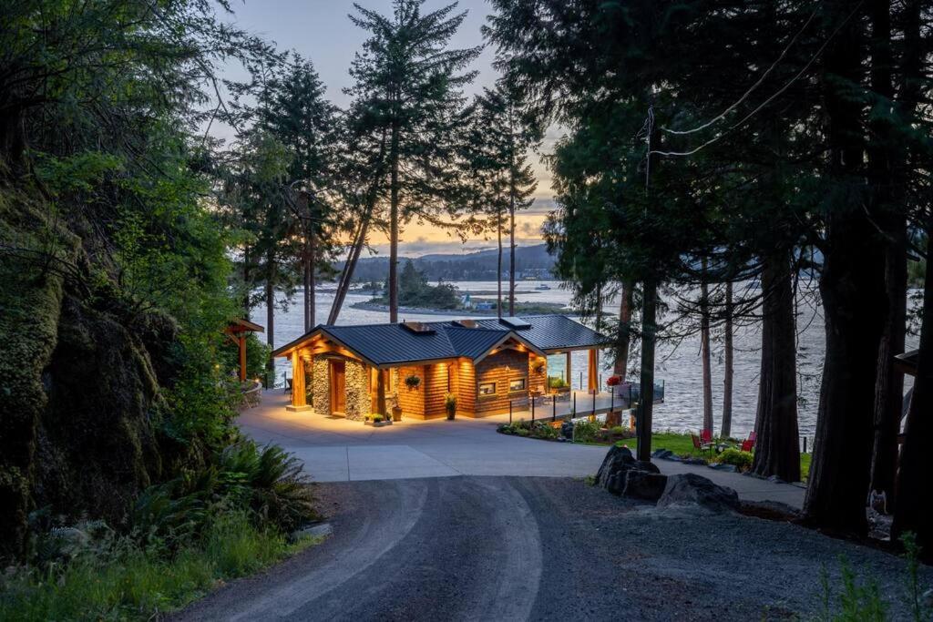 Willa Kingfisher Manor Sooke Zewnętrze zdjęcie